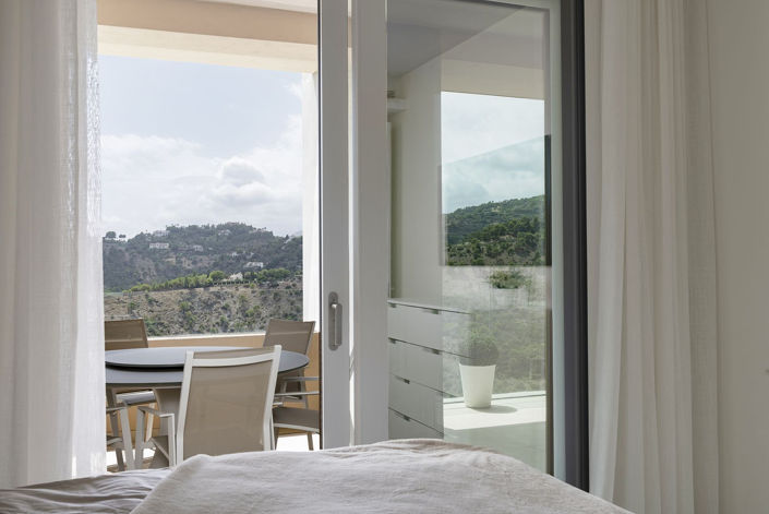 Image No.25-2 Bed Property for sale