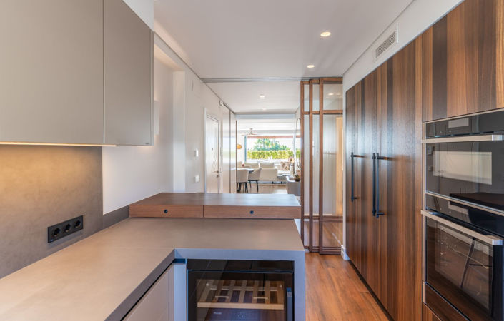 Image No.13-3 Bed Property for sale