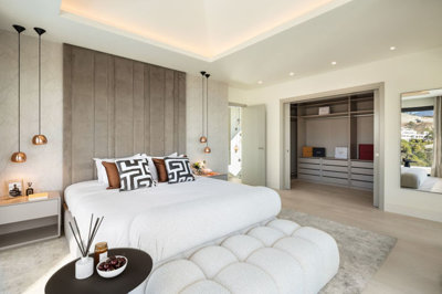 10-bb915d1cb19341576dcdc994b81ab9c5