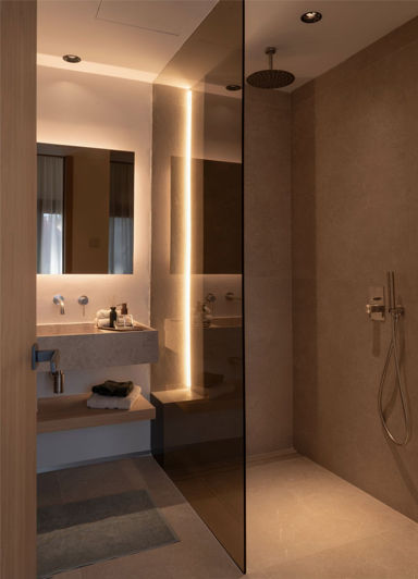 Image No.17-3 Bed Property for sale