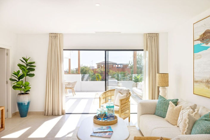 Image No.6-2 Bed Property for sale