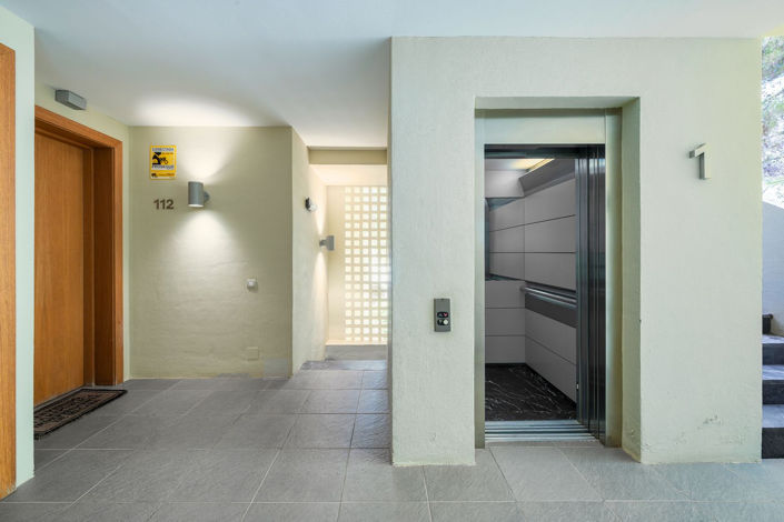 Image No.17-3 Bed Property for sale