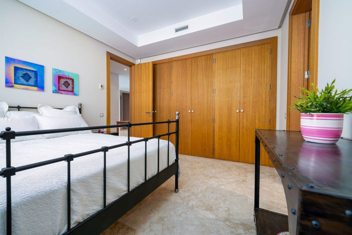 Image No.25-3 Bed Property for sale