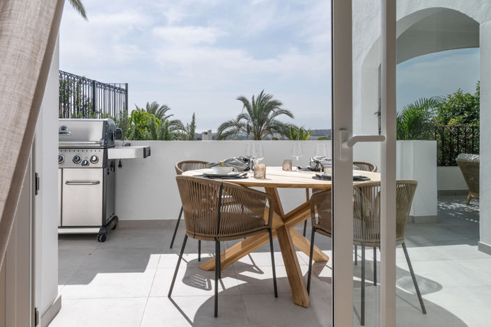 Image No.40-3 Bed Property for sale