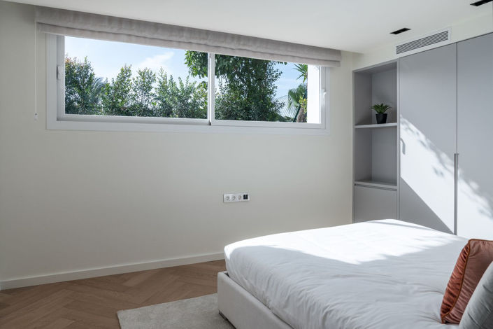 Image No.58-3 Bed Property for sale