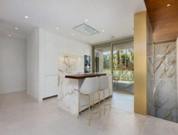 12-53013098fcab6c38b1379cd33298e050