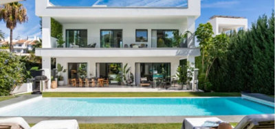 5 Bed Property for sale