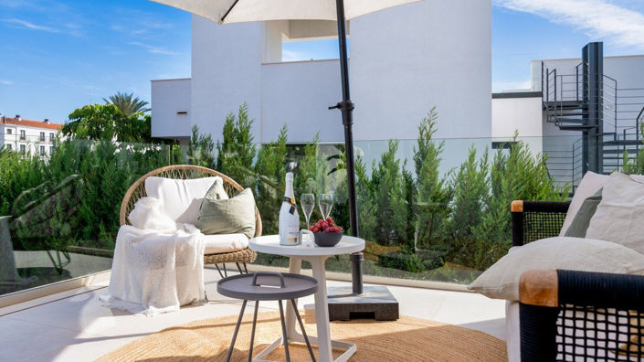 Image No.7-5 Bed Property for sale