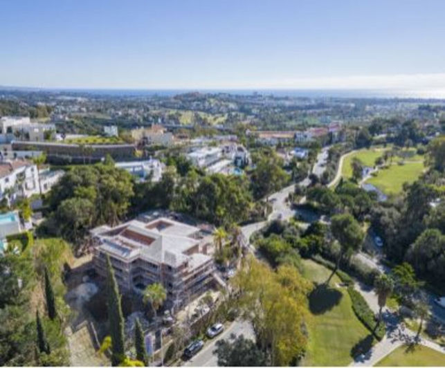 Image No.24-7 Bed Property for sale