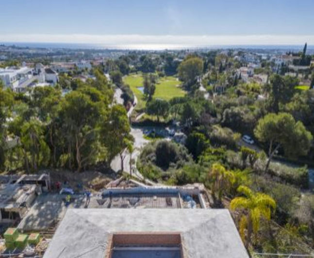 Image No.26-7 Bed Property for sale