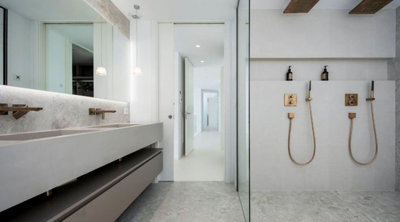 12-53013098fcab6c38b1379cd33298e050