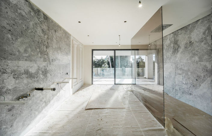 Image No.19-6 Bed Property for sale