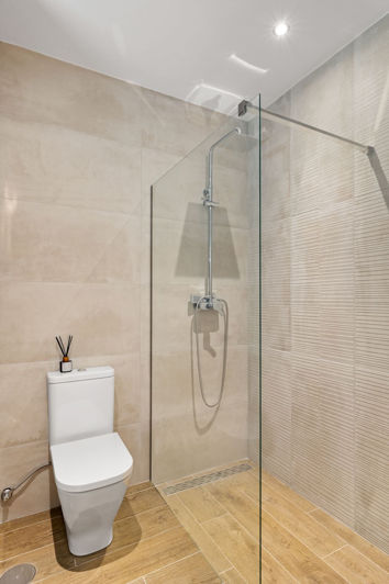 Image No.35-3 Bed Property for sale