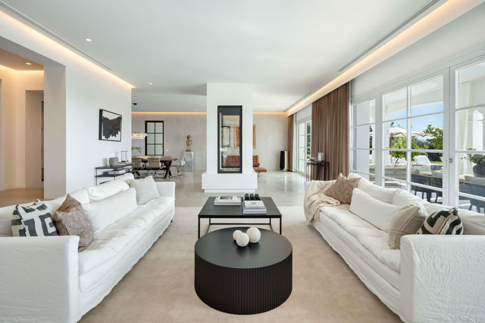 Image No.3-7 Bed Property for sale