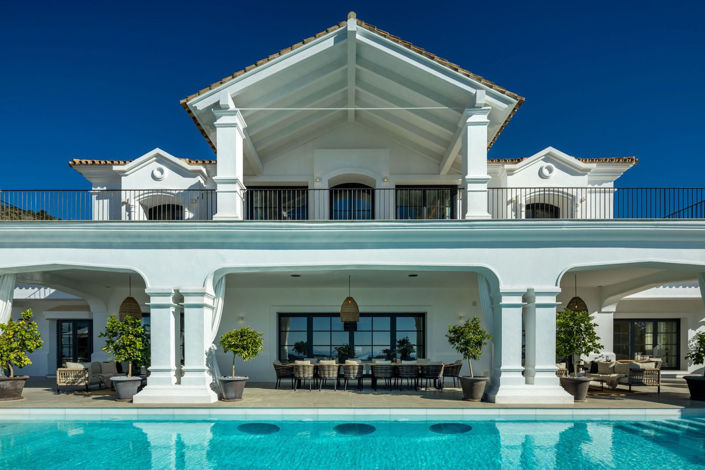 Image No.7-7 Bed Property for sale