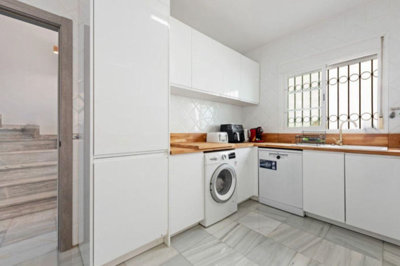 3-e898b2bb2a2fdfd06d2c39894dce8316