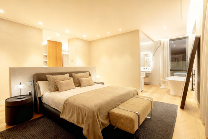 Image No.13-4 Bed Property for sale