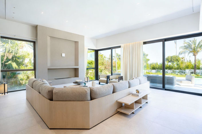 Image No.9-4 Bed Property for sale