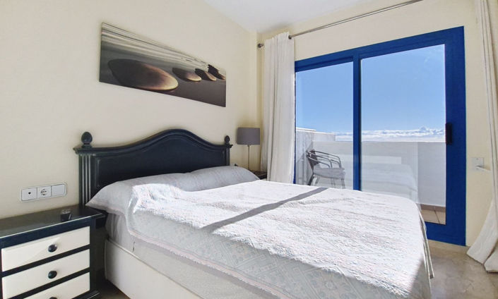 Image No.3-3 Bed Property for sale