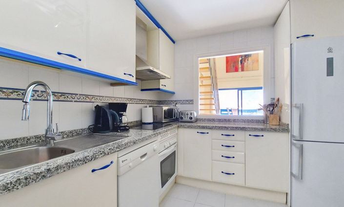 Image No.5-3 Bed Property for sale