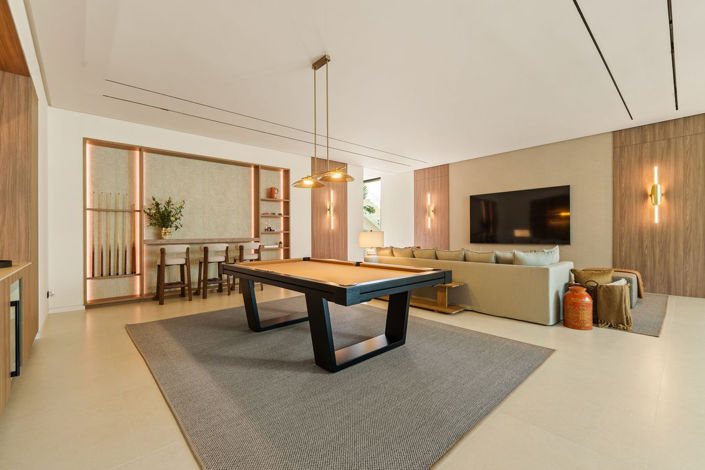 Image No.23-5 Bed Property for sale