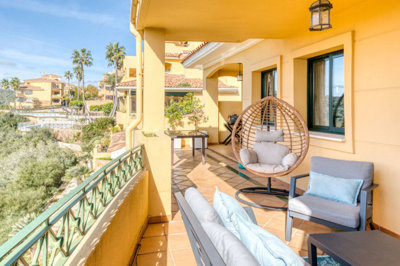 11-20939a0134ad724a8cb2a801094d15a4