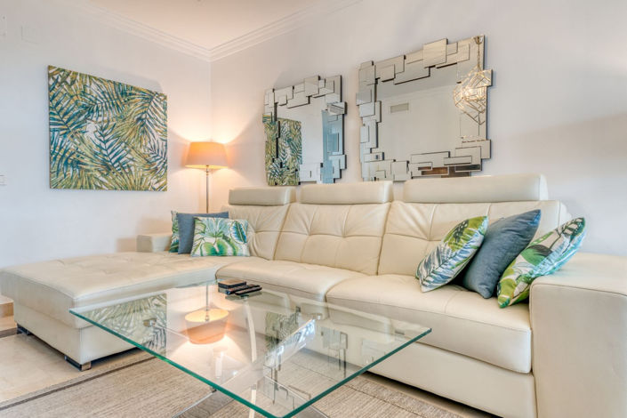 Image No.26-3 Bed Property for sale