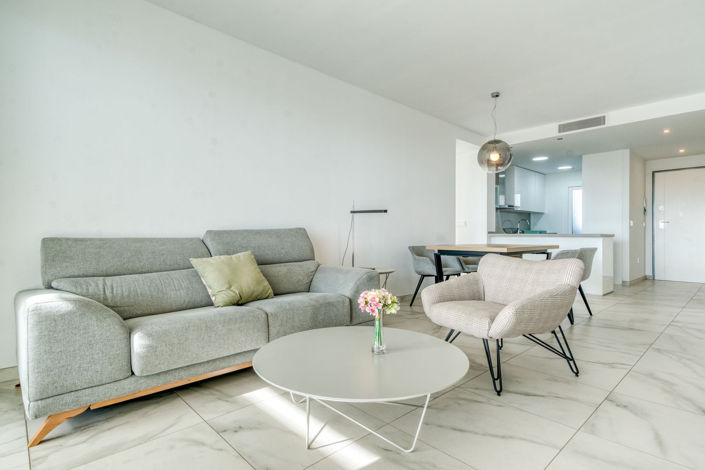 Image No.10-2 Bed Property for sale