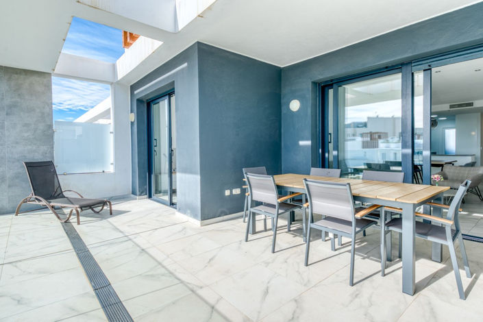 Image No.12-2 Bed Property for sale