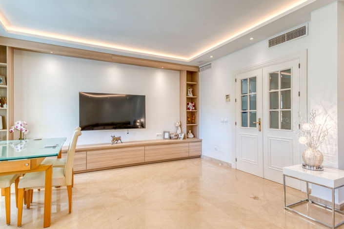 Image No.15-3 Bed Property for sale