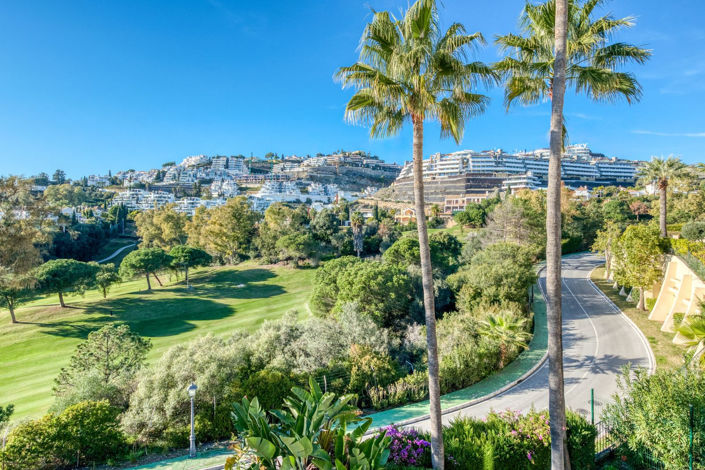 Image No.26-3 Bed Property for sale