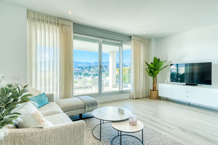 Image No.13-3 Bed Property for sale