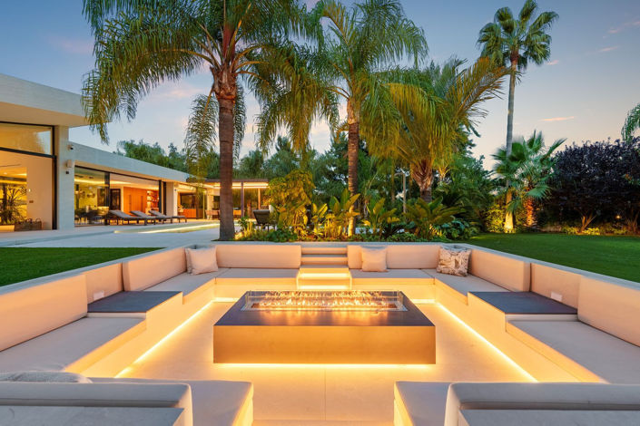 Image No.34-5 Bed Property for sale