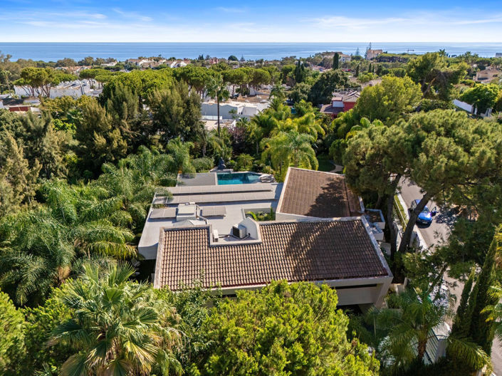 Image No.43-5 Bed Property for sale