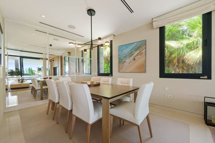 Image No.3-5 Bed Property for sale