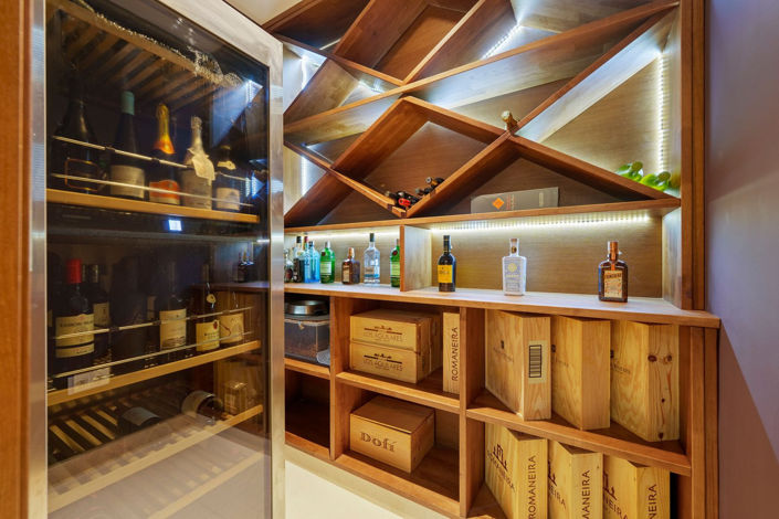 Image No.34-5 Bed Property for sale