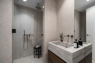 12-53013098fcab6c38b1379cd33298e050