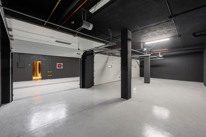 Image No.17-4 Bed Property for sale