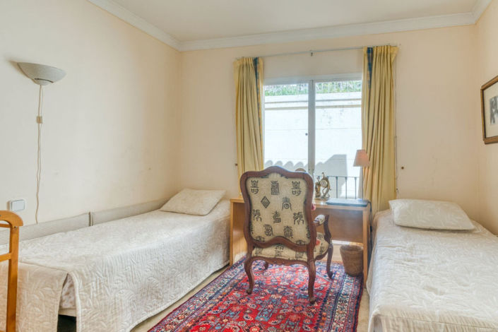 Image No.16-3 Bed Property for sale