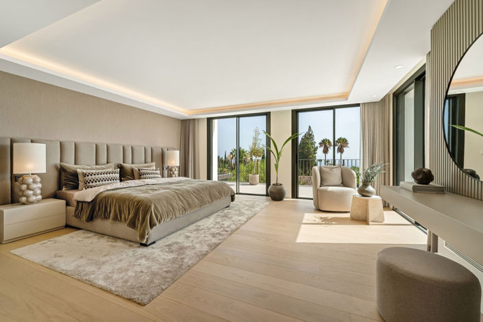 Image No.13-5 Bed Property for sale