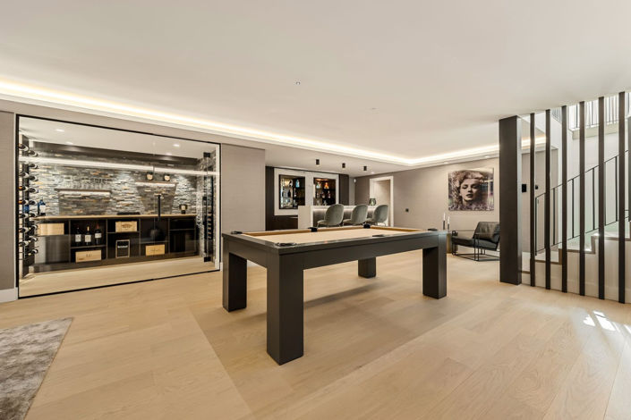 Image No.42-5 Bed Property for sale