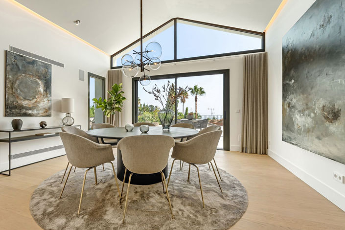 Image No.49-5 Bed Property for sale