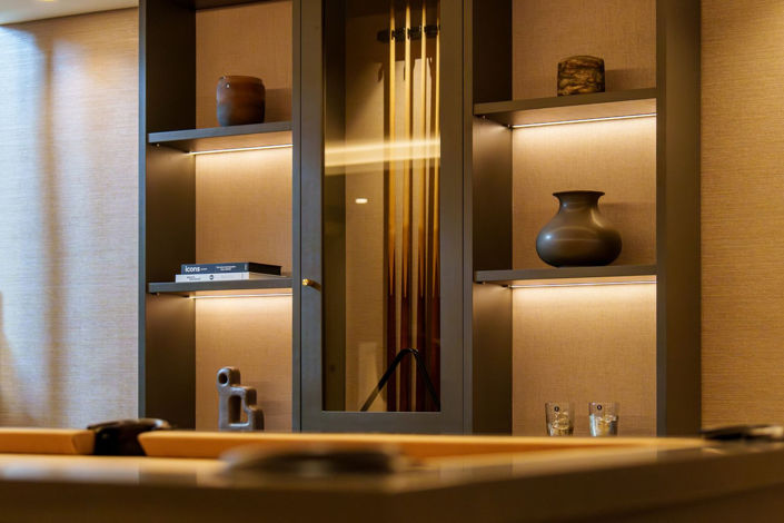 Image No.60-5 Bed Property for sale