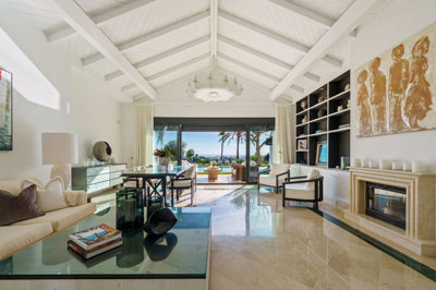 11-20939a0134ad724a8cb2a801094d15a4