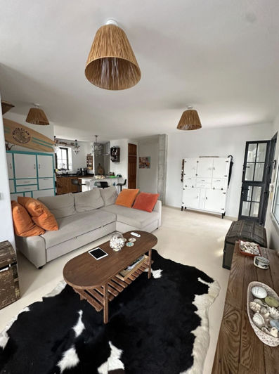 Image No.3-3 Bed Property for sale