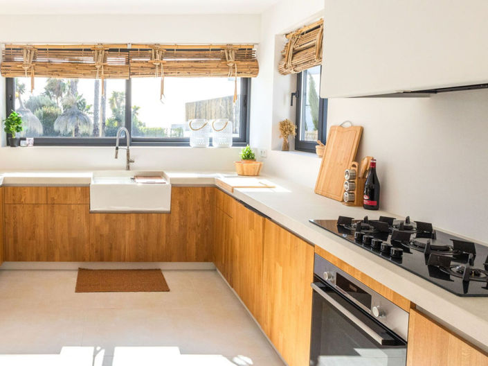 Image No.31-3 Bed Property for sale