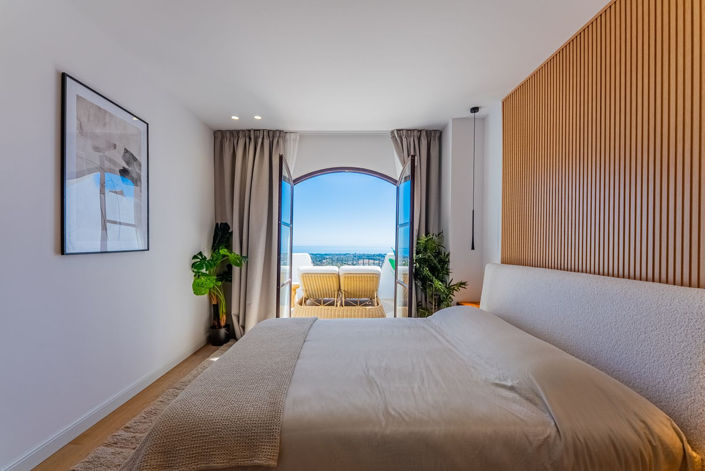 Image No.27-3 Bed Property for sale