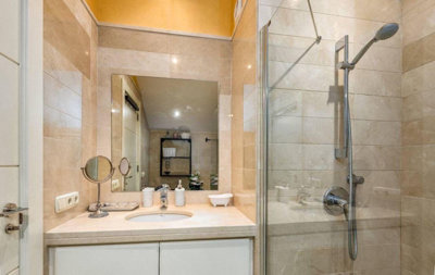 13-5fd73dea700db77384c091ca9818b1a9