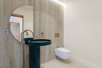 12-53013098fcab6c38b1379cd33298e050