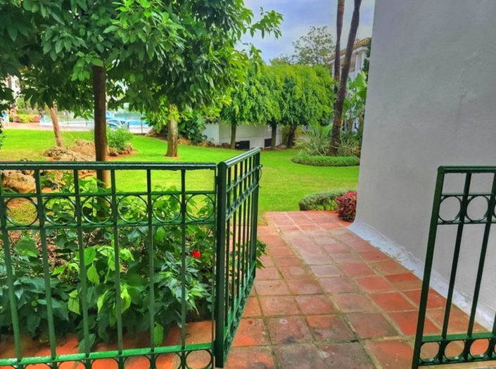 Image No.19-2 Bed Property for sale